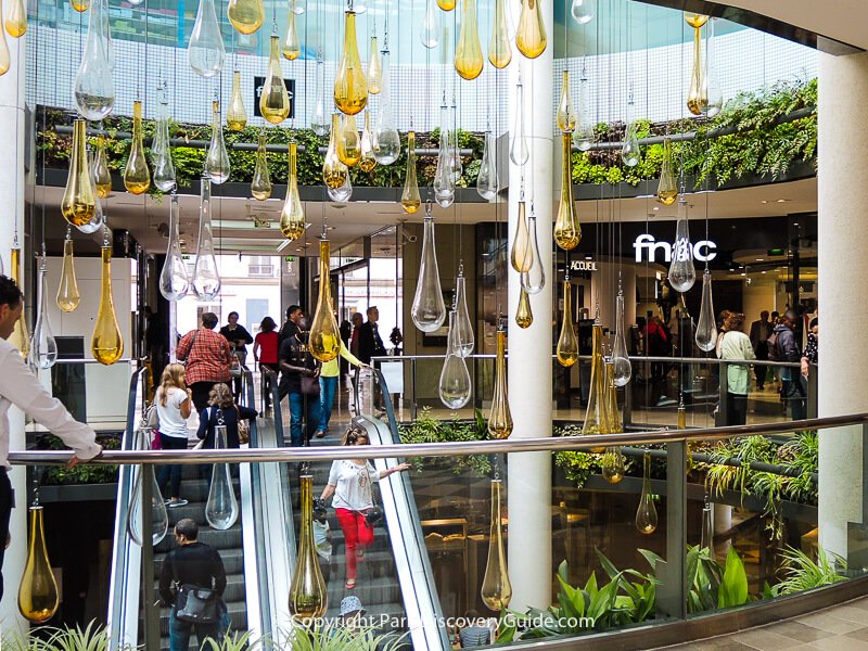 Center atrium at Passage du Havre in the 9th district of Paris