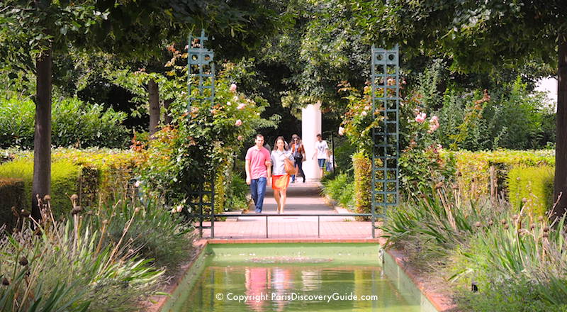 Promenade Plantée in the 12th arrondissement Promenade Plantée in the 12th arrondissement