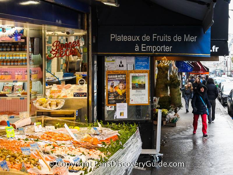 ARKET – H&M group store opens their first flagship in France in Paris  Marais area 