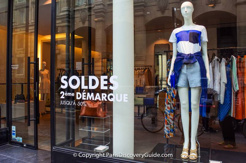 120 Designer Fashion Brands, Paris