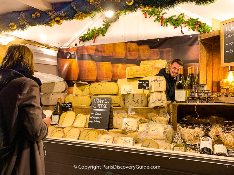 Christmas Market next to Cluny Museum