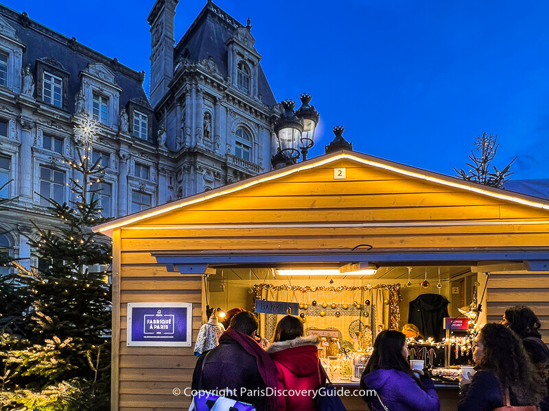 Chalet selling made-in-Paris jewelry and other gift items at Hotel de Ville Christmas Market