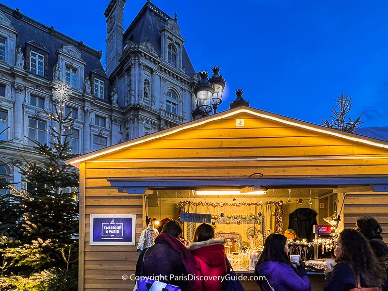 Chalet selling made-in-Paris jewelry and other gift items at Hotel de Ville Christmas Market