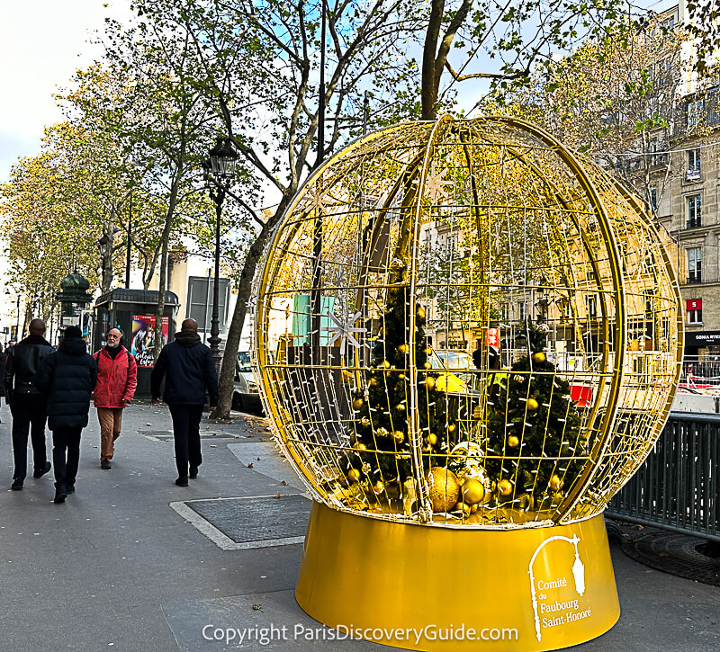 Rue du Faubourg Saint-Honoré Christmas Lights & Decorations