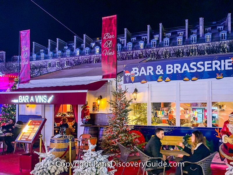 One of several brasseries (bars serving pub food) in Magie de Noel