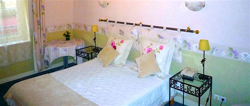 Hotel du Dragon - 1-star hotel in Paris Hotel du Dragon - 1-star hotel in Paris