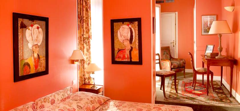 3-Star Relais du Louvre near the Louvre Museum in Paris's 1st Arrondissement 3-Star Relais du Louvre near the Louvre Museum in Paris's 1st Arrondissement