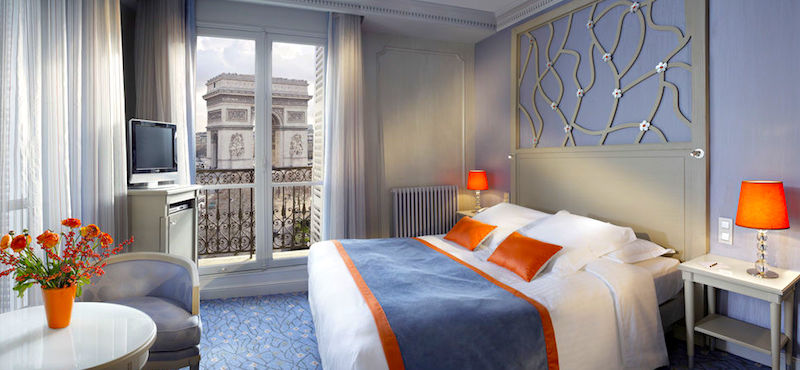 Arc de Triomphe view from Splendid Étoile Hôtel guestroom Arc de Triomphe view from Splendid Étoile Hôtel guestroom